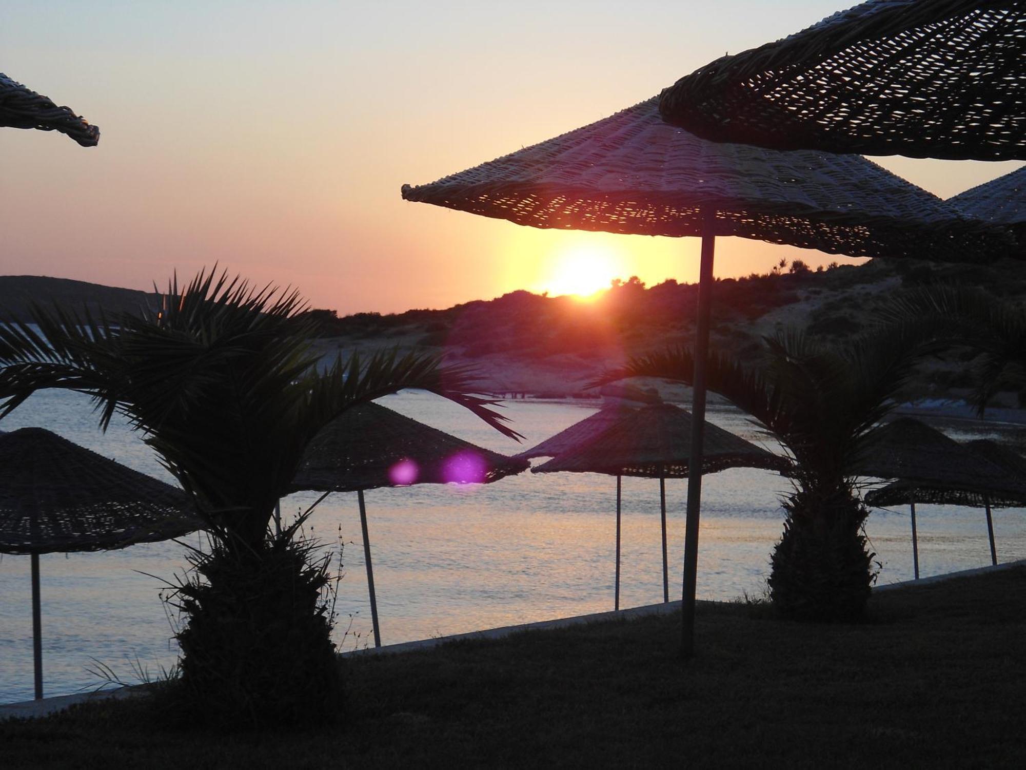 Teras Motel Foça Extérieur photo