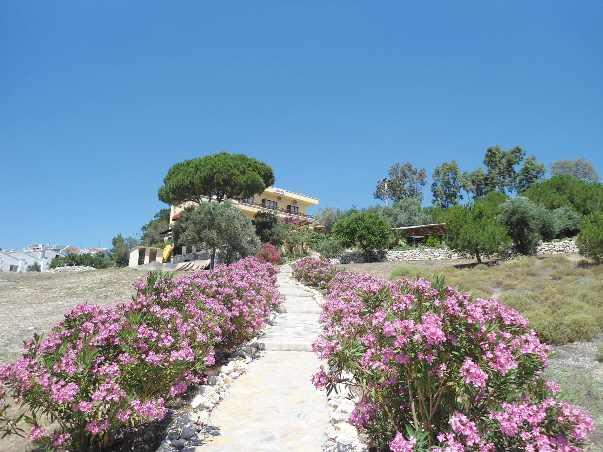 Teras Motel Foça Extérieur photo