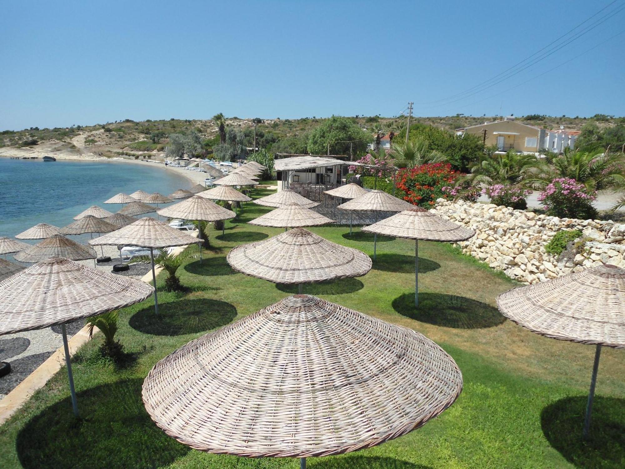 Teras Motel Foça Extérieur photo