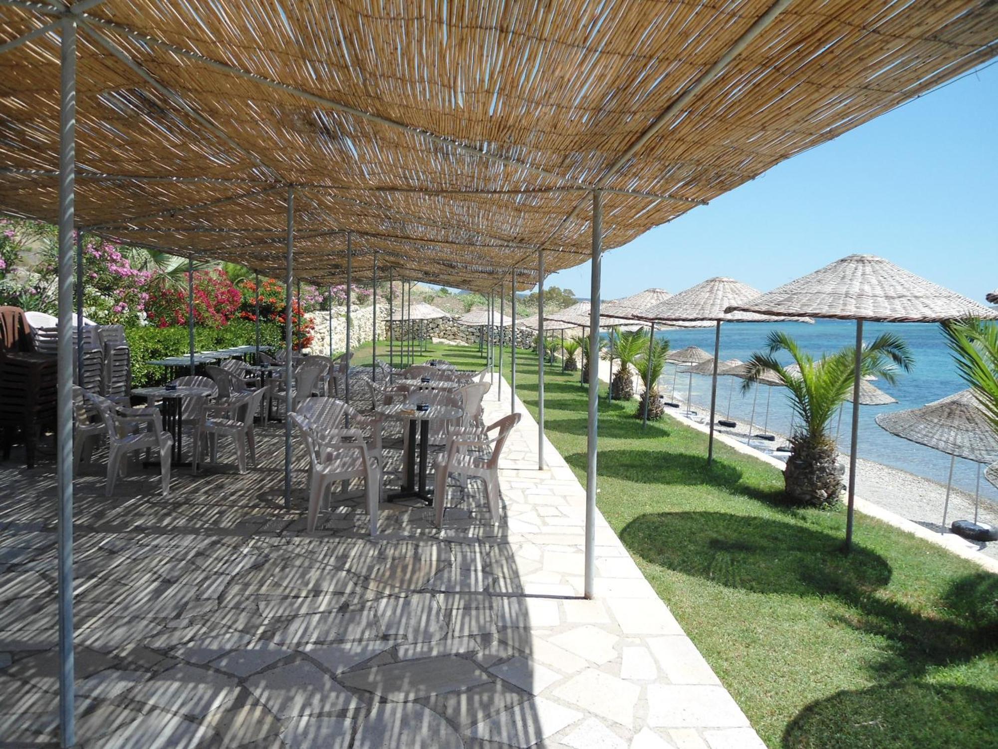 Teras Motel Foça Extérieur photo