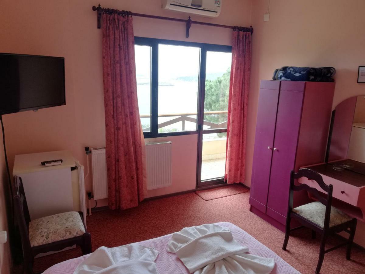 Teras Motel Foça Extérieur photo